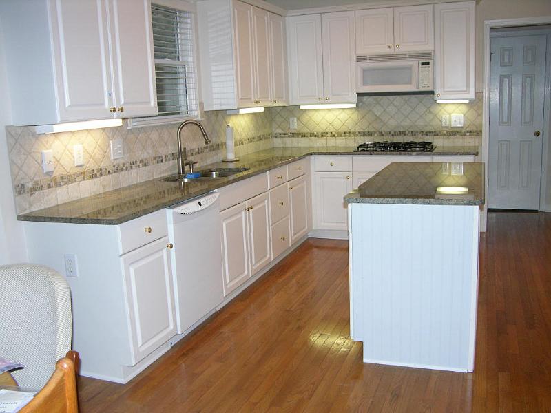 kitchen_unsealed_small.jpg