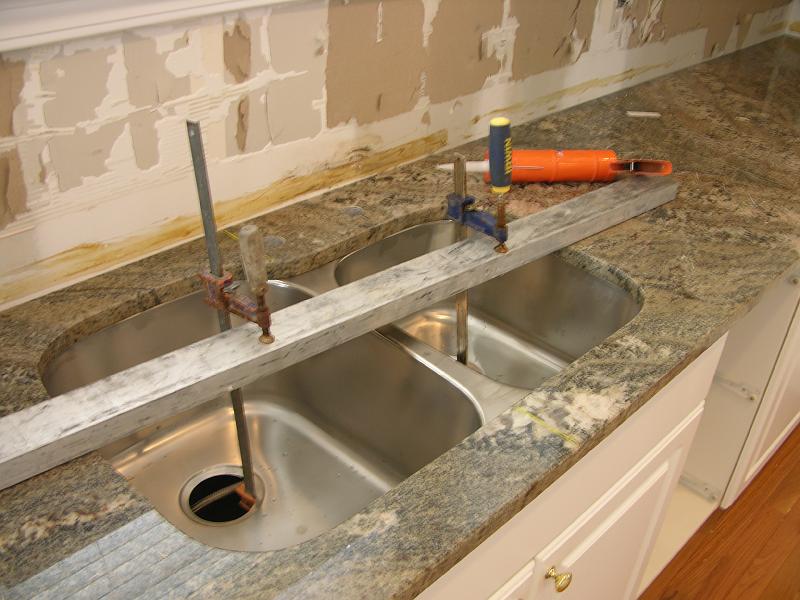 kitchen_install024.jpg